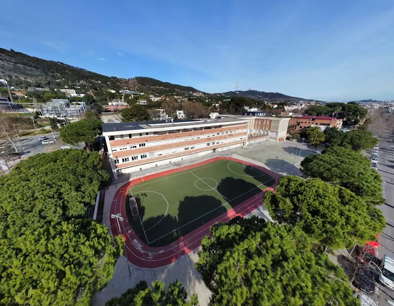 Escuela Santísima Trinidad - Escuela católica en Barcelona - foto 3