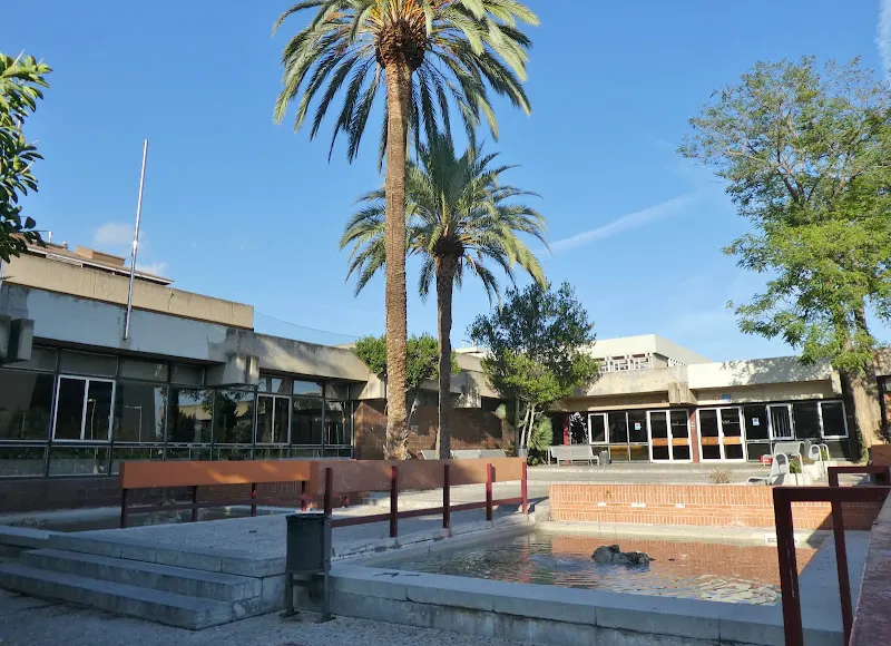Universitat de Barcelona · Escola d’Economia i Empresa - Barcelona