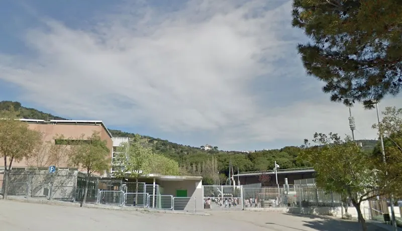 Escuela Táber - Colegio público en Barcelona - foto 2
