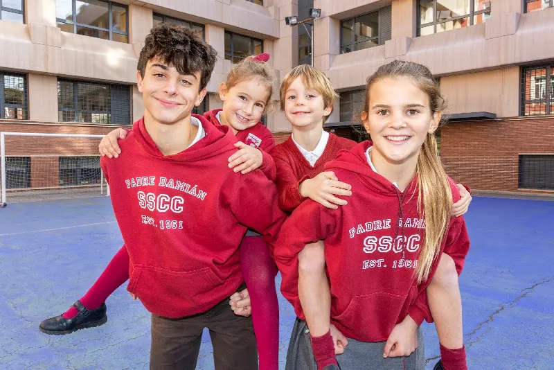 Colegio Padre Damián Sagrados Corazones - Barcelona