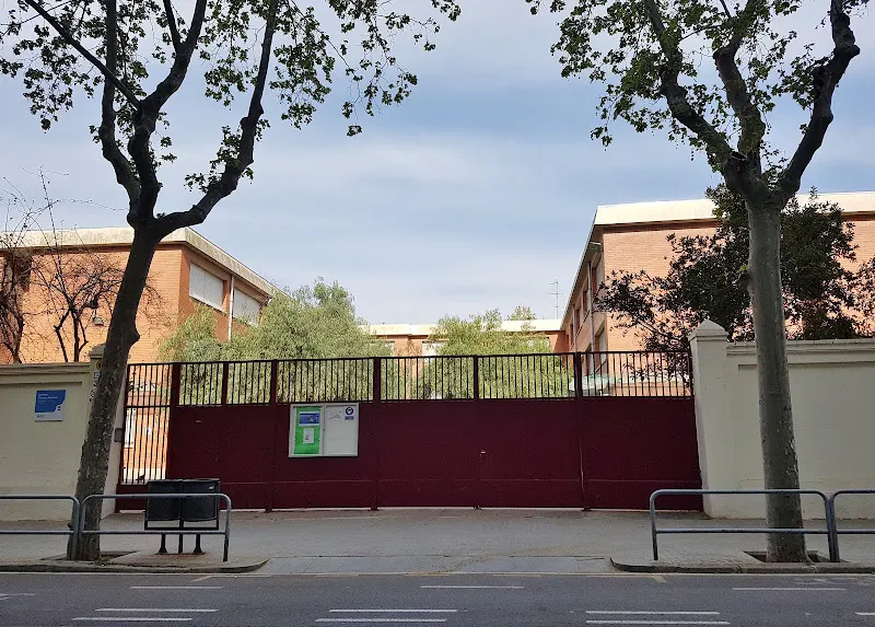 Instituto Teresa Pámies - Centro de educación secundaria en Barcelona - foto 2