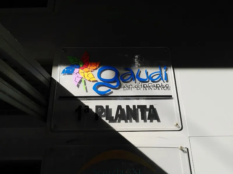 Lli Privada Gaudí Guinardó