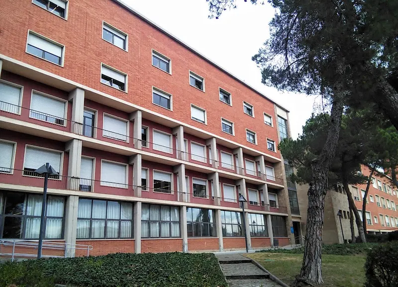 Facultad de Psicología - Universidad de Barcelona - Barcelona