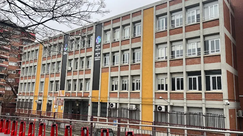 Instituto público La Guineueta