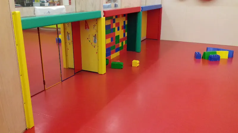 Escola Els Horts - Colegio público en Barcelona - foto 2