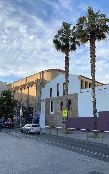 Colegio Virgen de los Angeles - Instituto de secundaria en Barcelona - foto 2