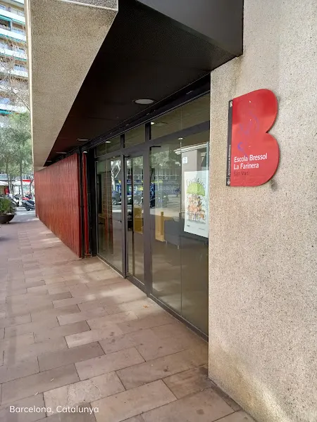 Escuela Infantil Municipal La Farinera - Jardín de infancia en Barcelona - foto 2