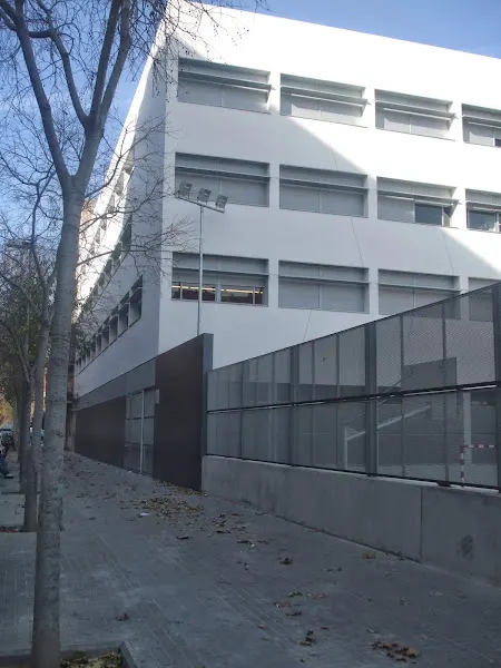 Instituto Front Marítim - Instituto de secundaria en Barcelona - foto 3