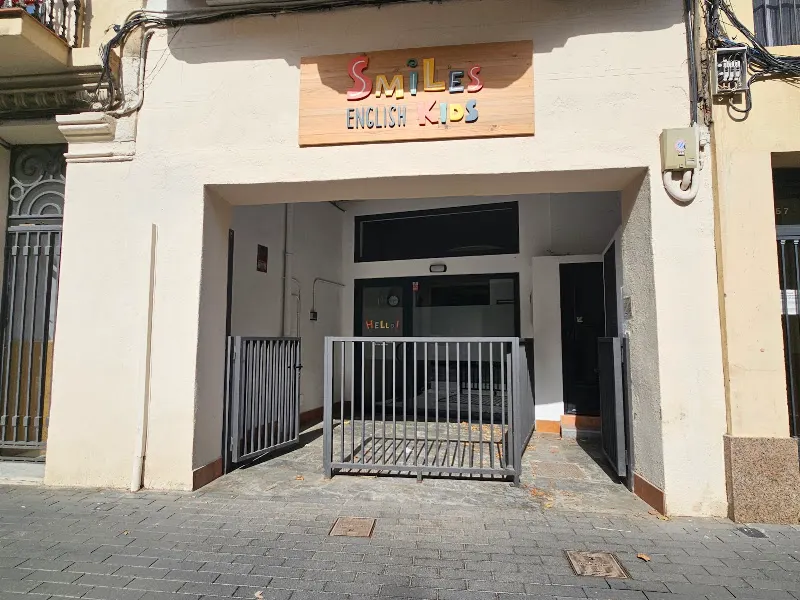 Smiles English Kids - Centro infantil Poblenou 3-6 años