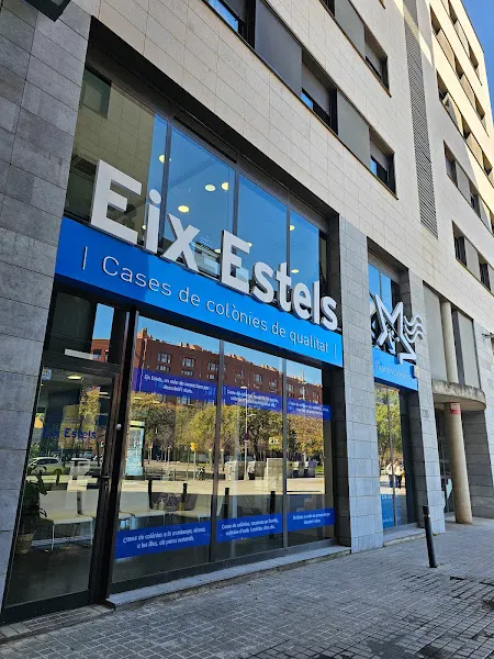 Cases de colònies Eix Estels - Barcelona