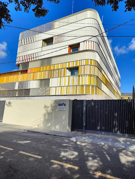 Lycée privé la grâce de Koudougou - Instituto de secundaria en Barcelona - foto 2
