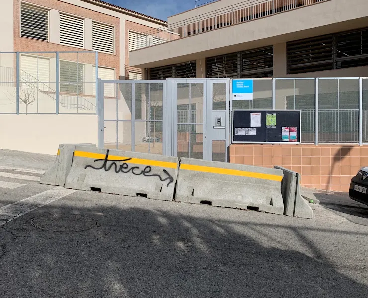 Guardería Pública El Ocho - Colegio público en Barcelona - foto 3