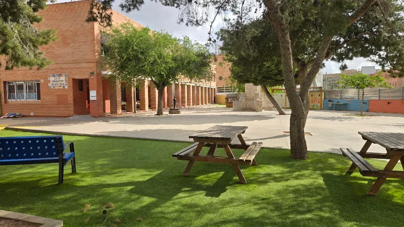 C.E.I.P. Comunitat Valenciana. - Colegio público en Valencia - foto 2