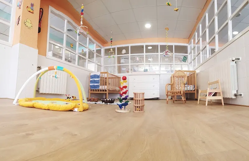 Centro Infantil Mi KiTa. Hispanoalemán y Montessori - Centro educativo en Valencia - foto 2
