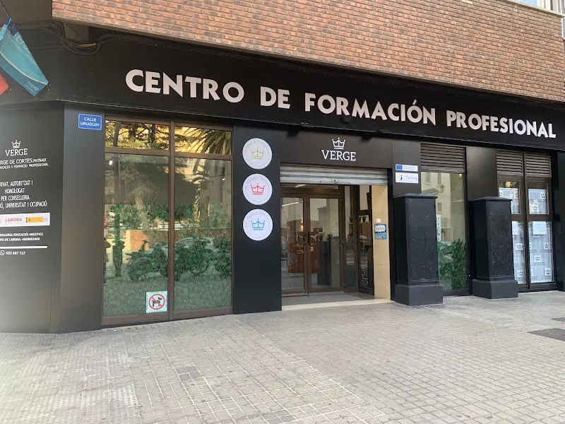 Centre Privat de Formació Professional Verge de Cortes Patraix