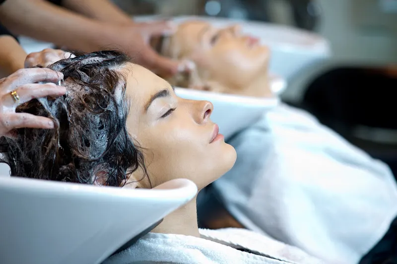 J3 Academy Centro de Formación : Peluquería -Estética -Barbería