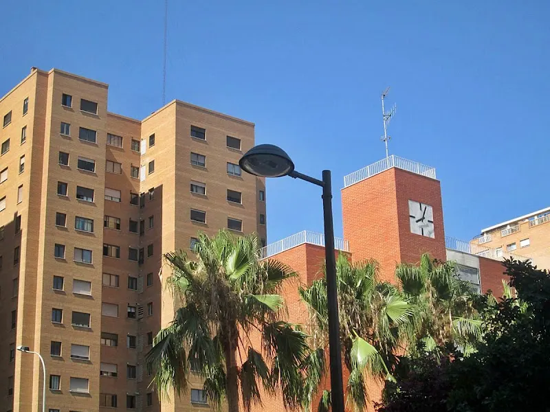 IES Serpis - Instituto de secundaria en Valencia - foto 2