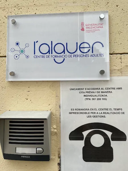 Escola de Persones Adultes l'Alguer - Colegio público en Valencia - foto 2