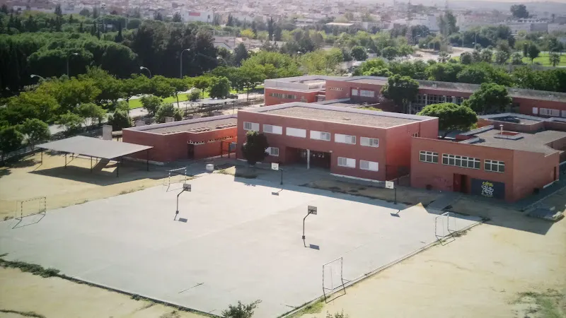 Aulas antiguo colegio Baltasar de Alcázar II - Centro educativo en Sevilla - foto 2