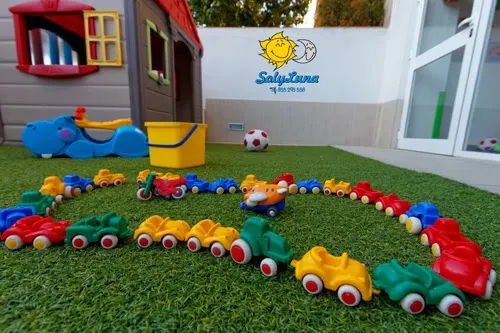 Escuela Infantil Angel De La Guarda - Colegio público en Sevilla - foto 3