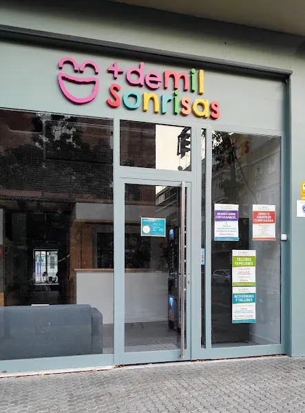 Más de Mil Sonrisas - Sevilla