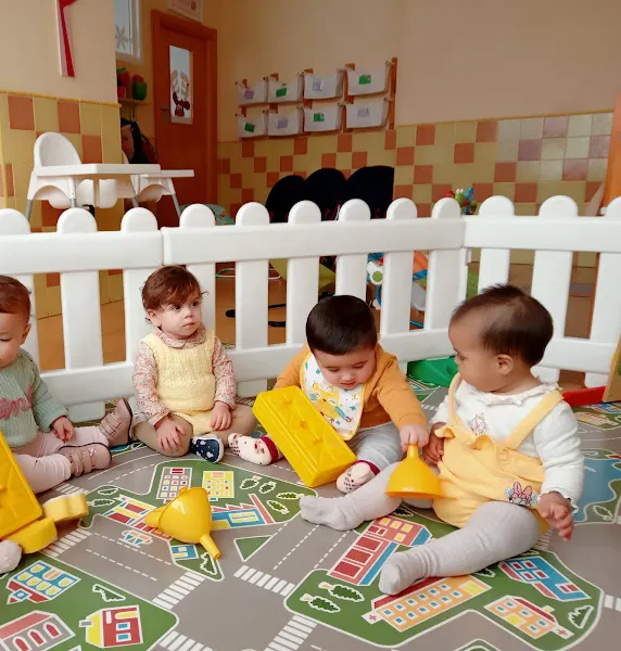 Centro de educación infantil BABYLUNA MIRAFLORES - Sevilla