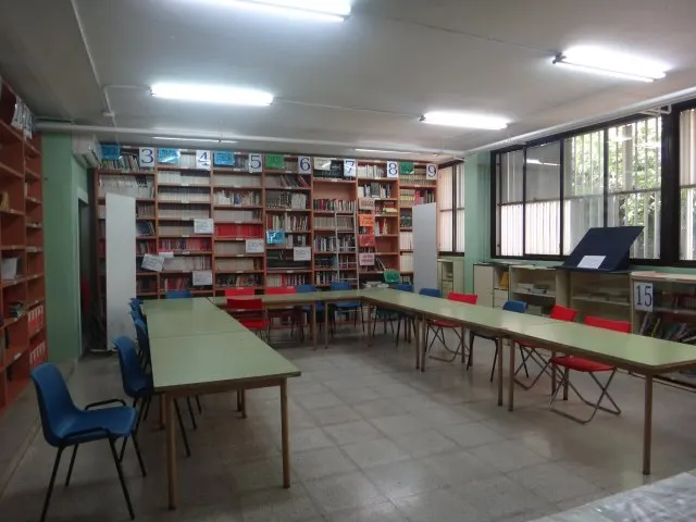Instituto de Educación Secundaria Pino Montano - Instituto de secundaria en Sevilla - foto 3