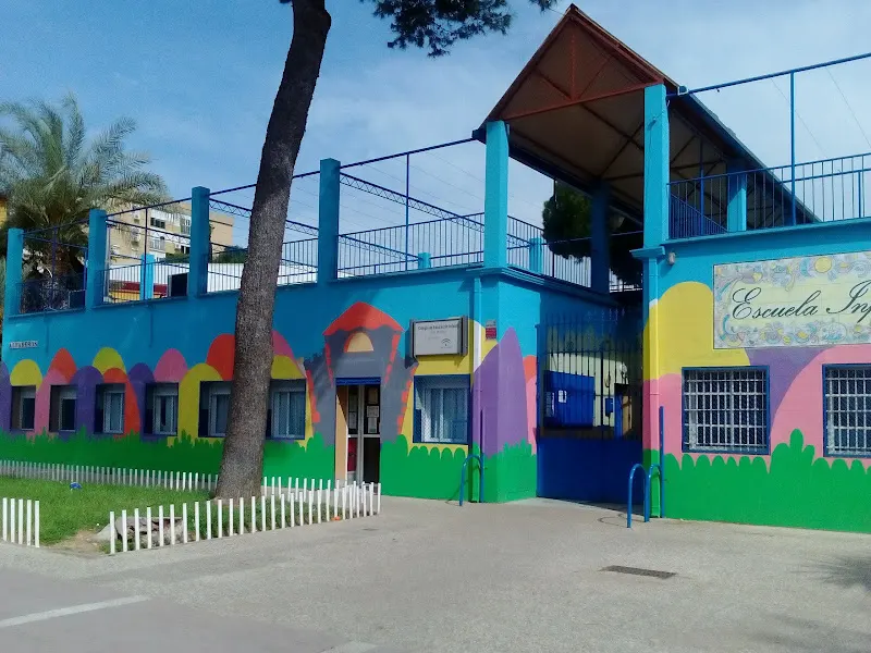 Escuela Infantil Pino Montano - Centro de educación preescolar en Sevilla - foto 2