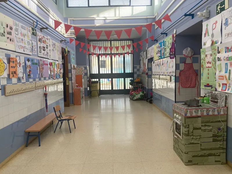CEIP TEODOSIO - Colegio público en Sevilla - foto 2
