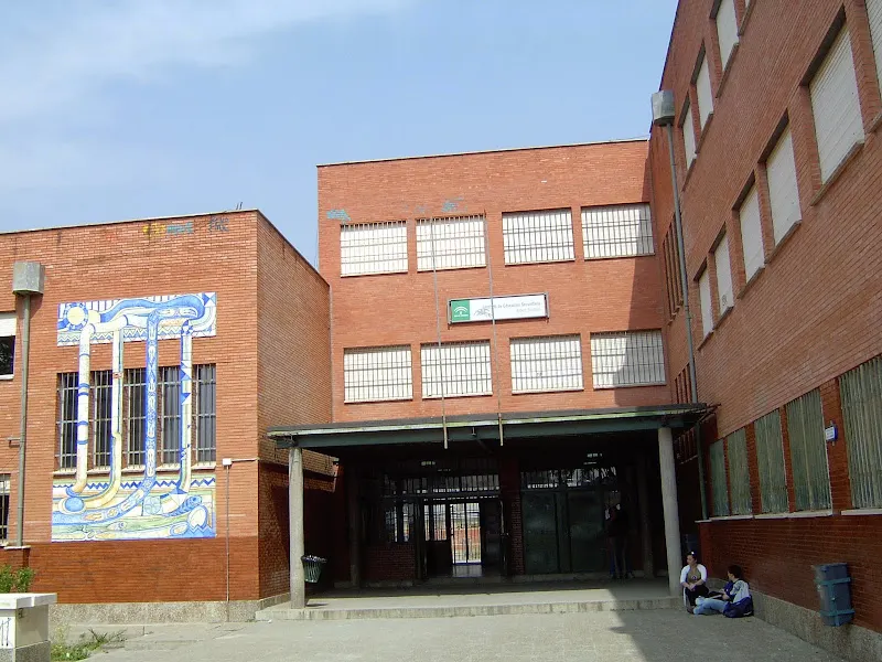 IES Albert Einstein - Instituto de secundaria en Sevilla - foto 2