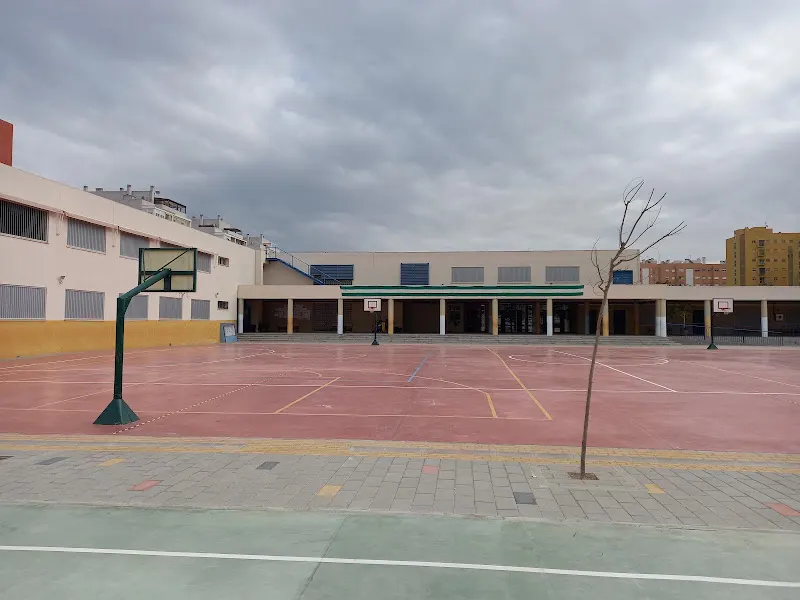 C.E.I.P. El Manantial - Colegio público en Sevilla - foto 2