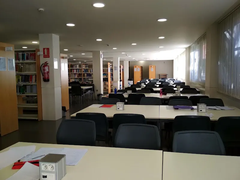 Escuela Técnica Superior de Ingeniería Informática