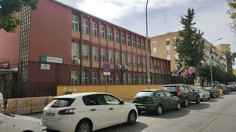 CEIP Alfares - Colegio público en Sevilla - foto 2