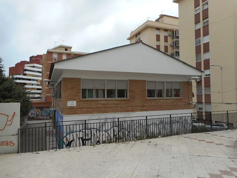 Centro Público de Educación de Personas Adultas Nueva Málaga - Colegio público en Málaga - foto 2
