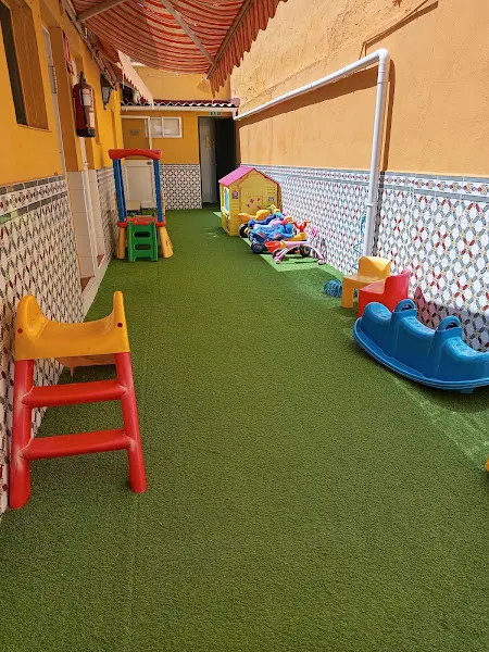 ESCUELA INFANTIL, GUARDERÍA EN MÁLAGA "GUGULANDIA" - Málaga