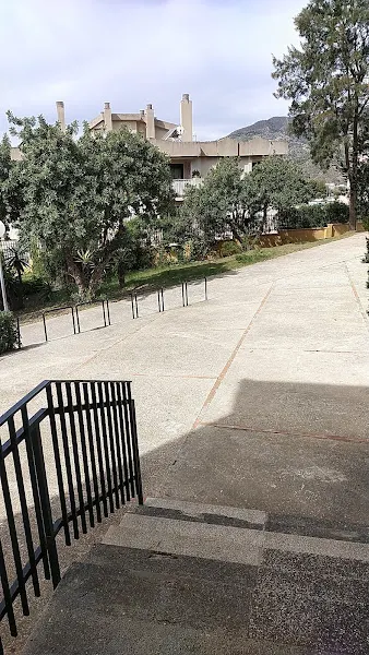 ies rosaleda - Instituto de secundaria en Málaga - foto 3