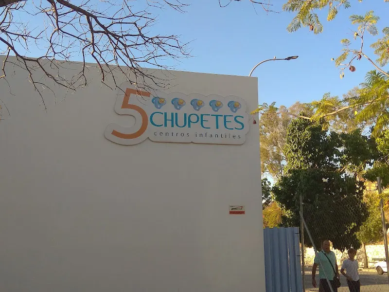Guardería 5 Chupetes
