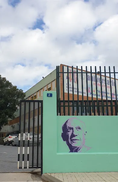 IES Pablo Picasso - Instituto de secundaria en Málaga - foto 2