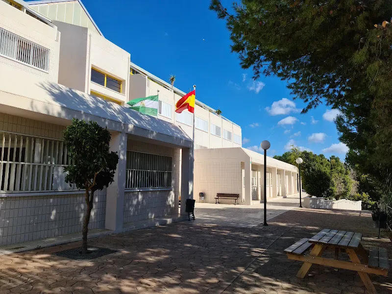 IES Mediterráneo Málaga - Instituto de secundaria en Málaga - foto 2