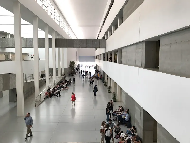 Facultad de Estudios Sociales y del Trabajo - Málaga