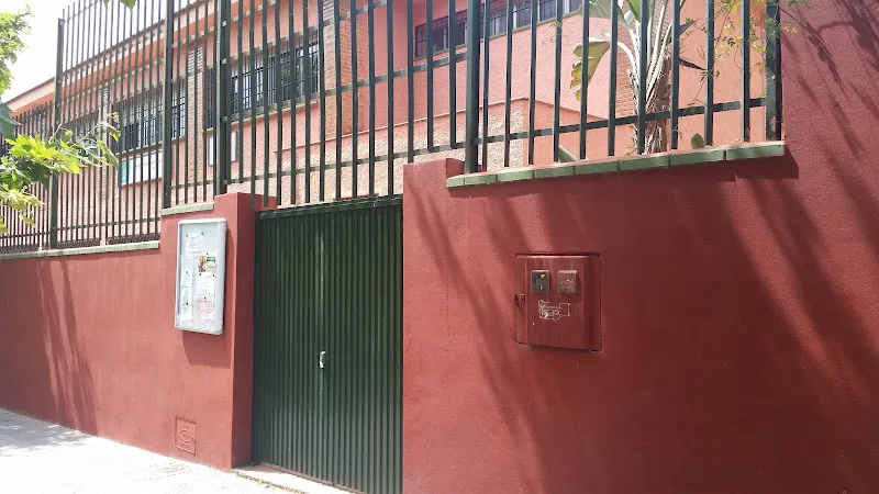 IES Juan Ramón Jiménez - Instituto de secundaria en Málaga - foto 2