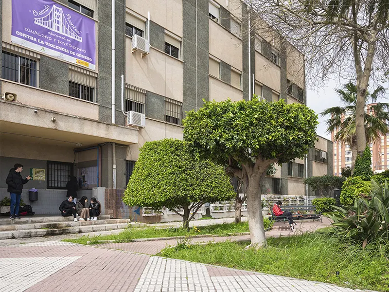 IES Miguel Romero Esteo - Instituto de secundaria en Málaga - foto 2