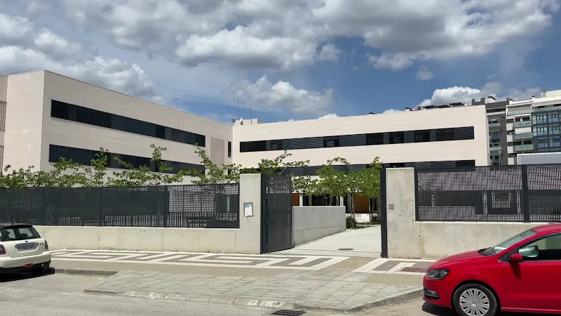 IES Teatinos - Instituto de secundaria en Málaga - foto 2