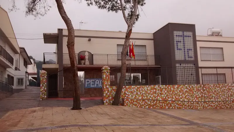 Colegio Cristo Crucificado Villa Pilar - Murcia