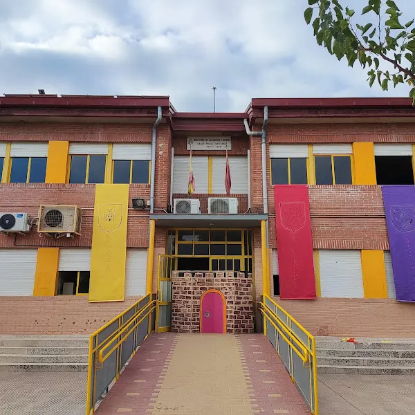 Colegio Infantil Y Primaria Santo Angel - Colegio público en Murcia - foto 2