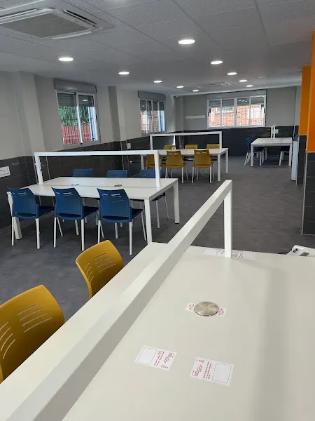 Sala Municipal de Estudio El Raal - Centro educativo en Murcia - foto 2
