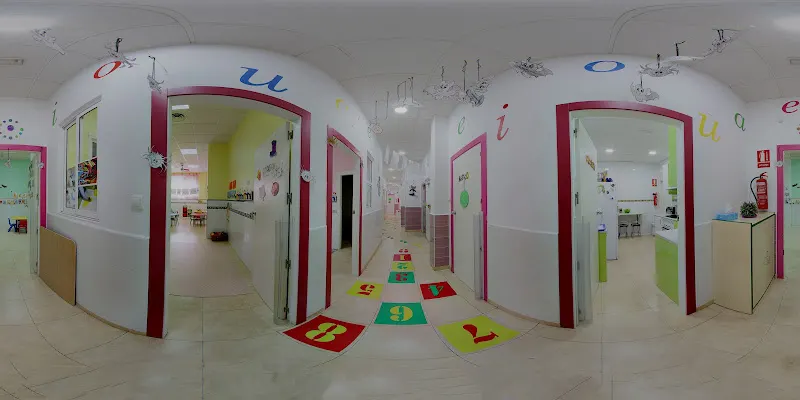 Escuela Infantil Michelangelo - Guardería en Murcia - foto 2
