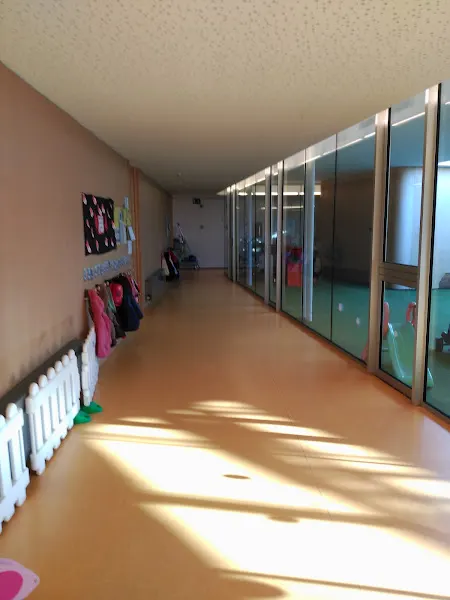 Escola d'Educació Infantil EEI S'Arenal - Colegio público en Palma - foto 2