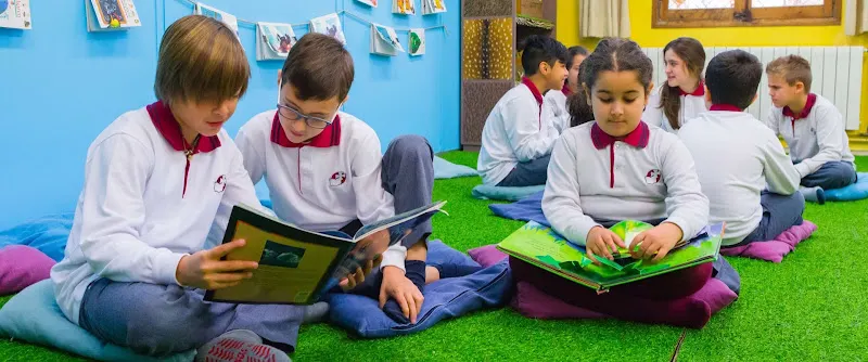 Colegio San José Obrero: Centro de primaria - Escuela primaria en Palma - foto 2