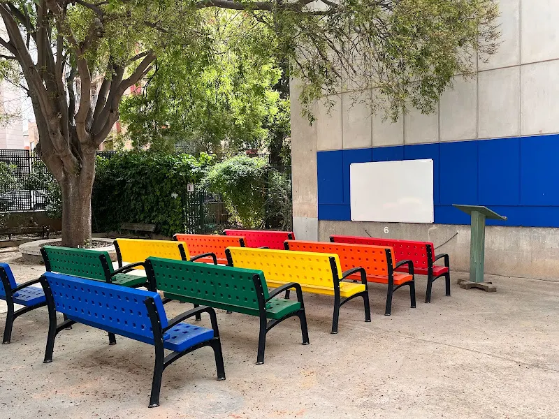 IES Josep Maria Llompart - Instituto de secundaria en Palma - foto 2